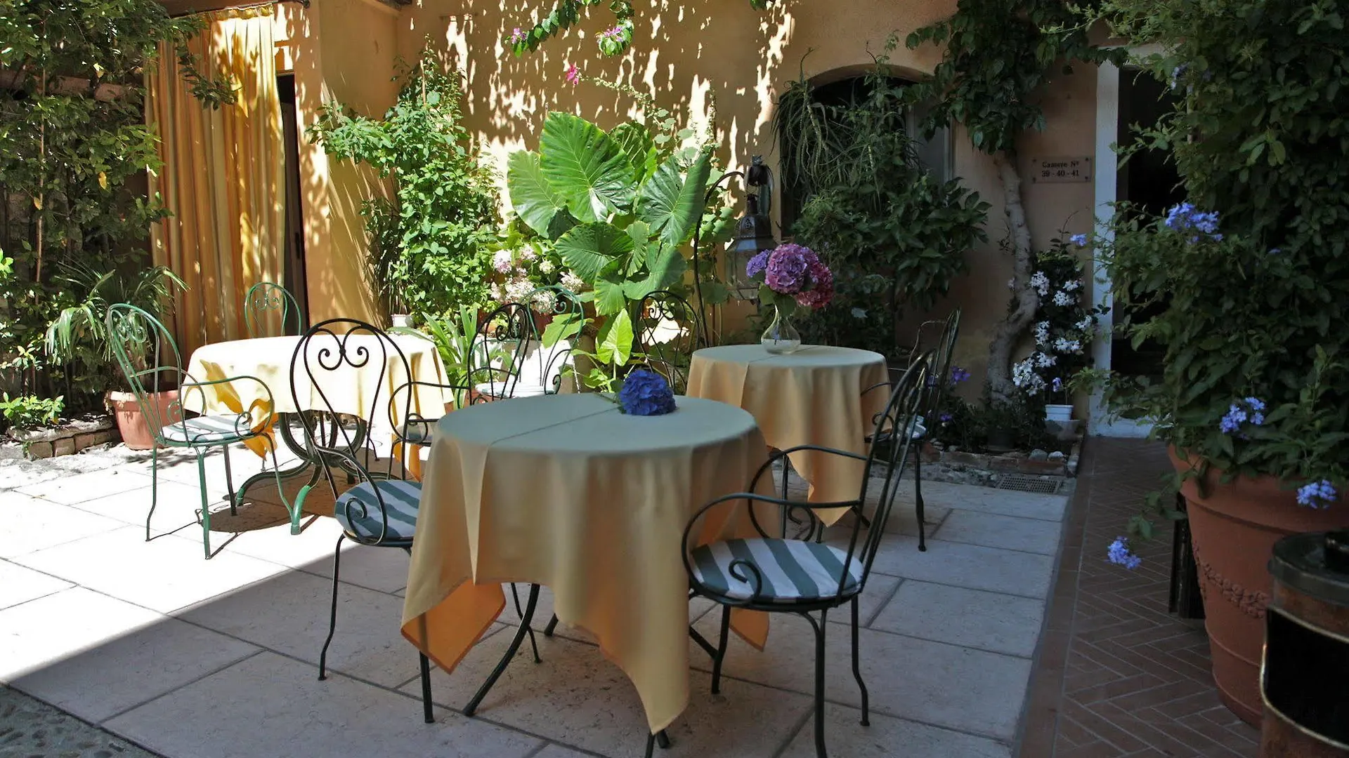 Hotel San Filis San Felice del Benaco 3*,  Italy